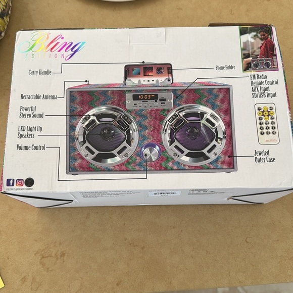 Colorful Woven Party Speaker - Picture 4 of 4